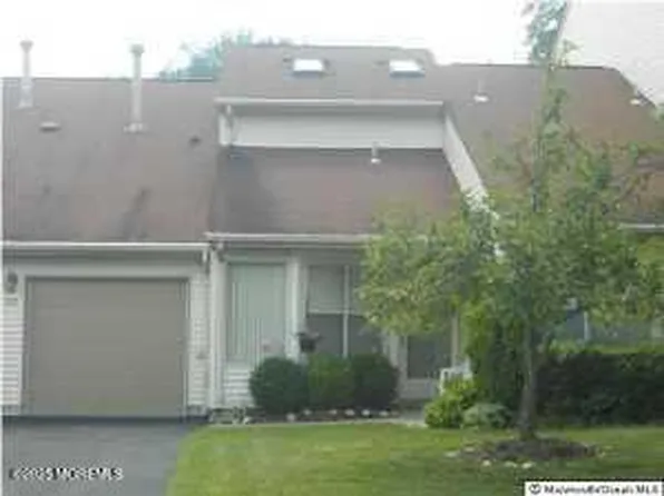 212 Ravenswood Road, Englishtown, NJ 07726
