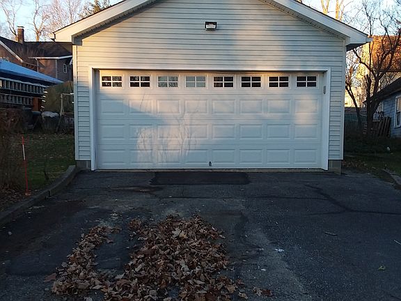 4th image of 8183 Water St