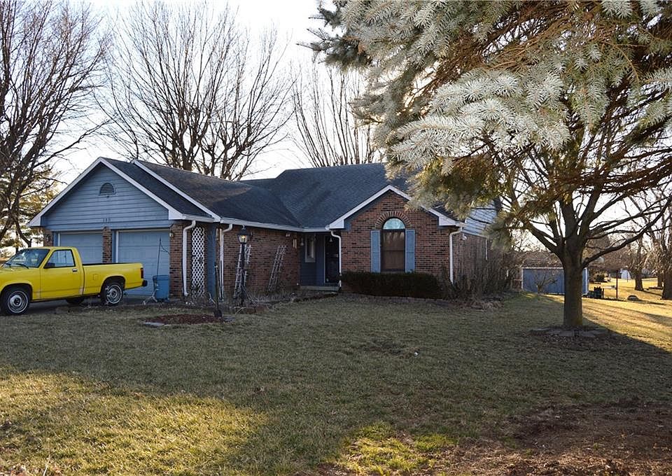 1st image of 180 N Milford Dr