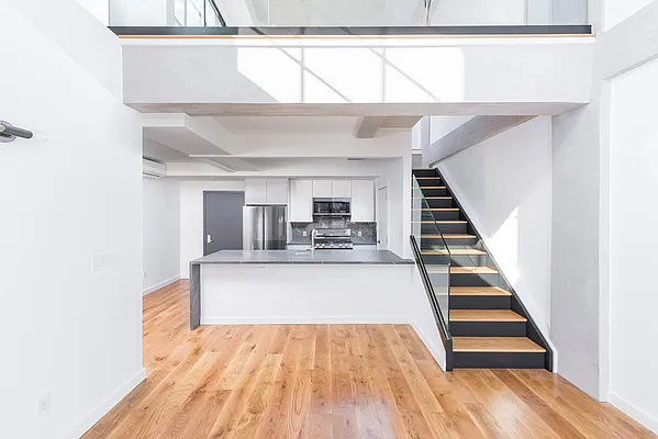 Rented by HighRiseNY | media 53