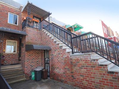 576 19th St #2, Brooklyn, NY, 11218