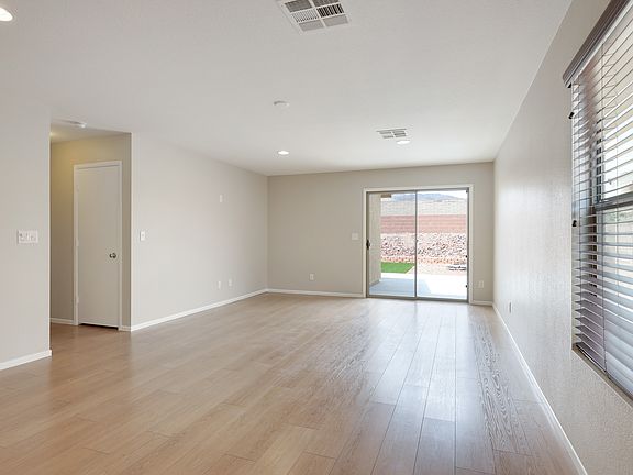 3rd image of 7437 Rivermeade St