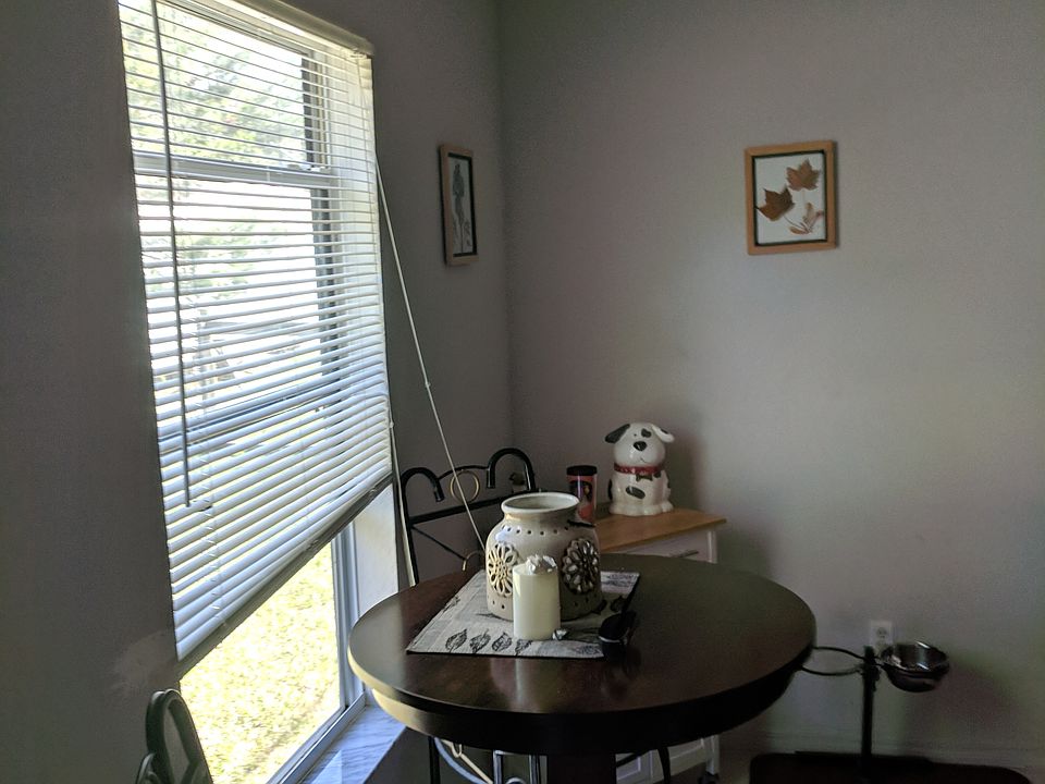 Breakfast nook