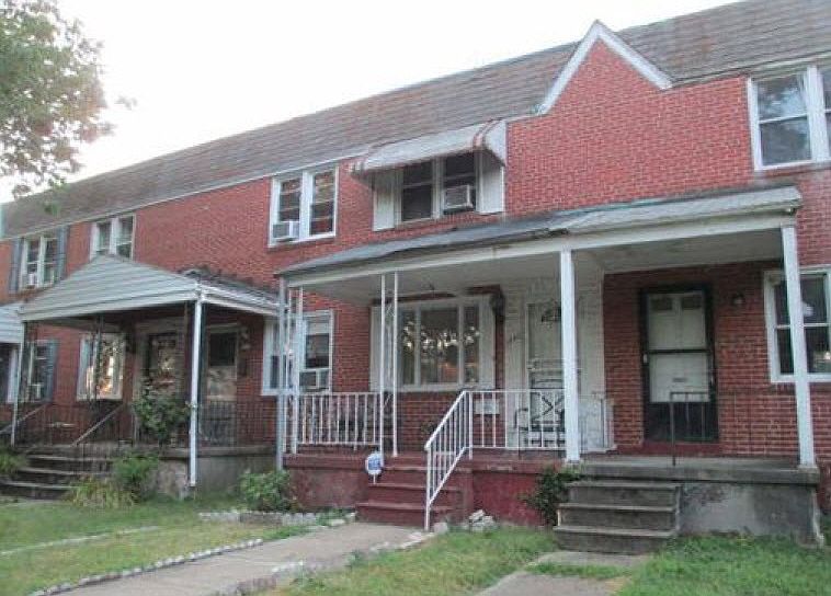 2nd image of 2840 Edgecombe Cir S