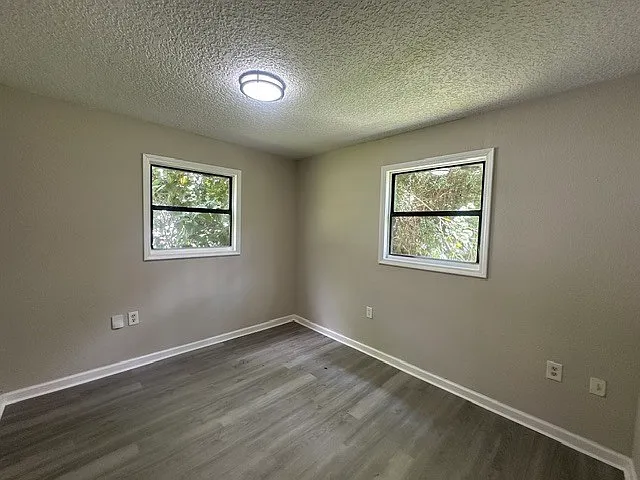 7447 Oriole St — Photo 9