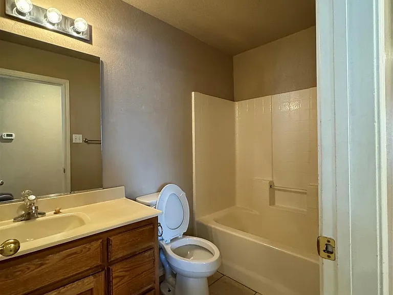 116 Donley St — Photo 10