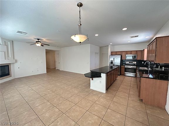 5th image of 1030 Via Nandina Pl