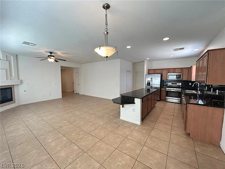 1030 Via Nandina Pl — Photo 5