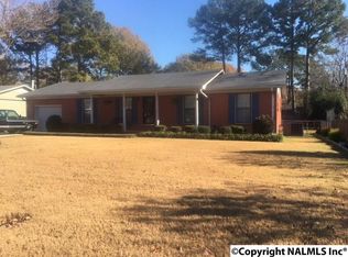 710 Holland Dr SW, Decatur, AL 35601