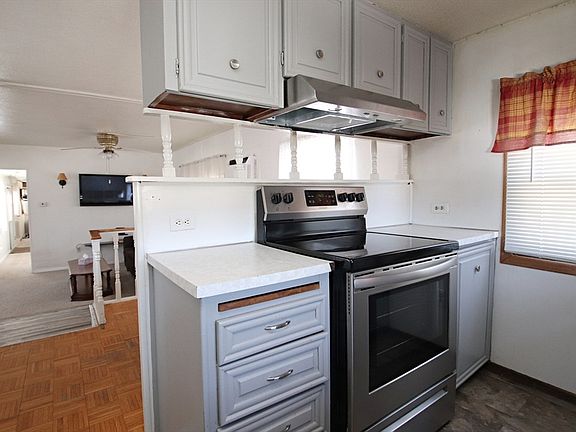 4th image of 278 Newbury St Lot 65