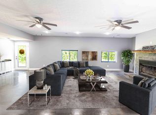 836 White Oak Rd, Stewart, TN 37175