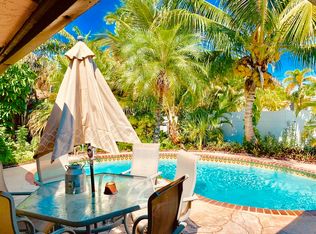 109 SW 8th St #1, Hallandale, FL 33009