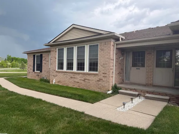 30570 Angela Marie Ct, Chesterfield, MI 48051