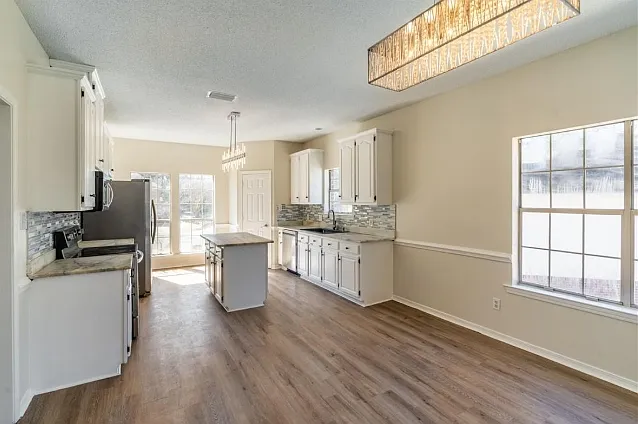 6762 Biltmore Ct — Photo 18