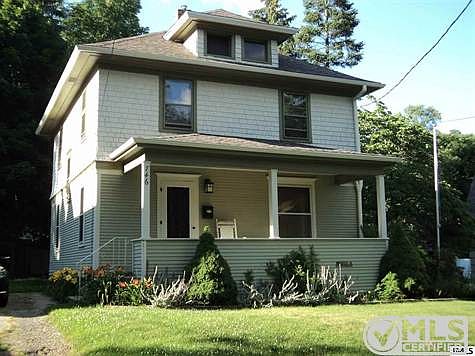 2nd image of 746 Randolph St