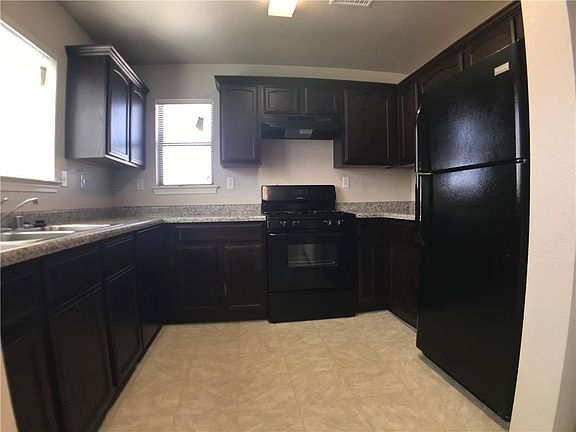5th image of 14307 Gil Reyes Dr Unit B