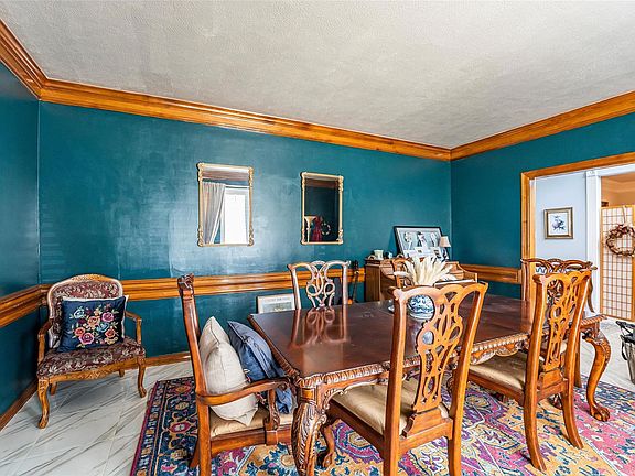 4th image of 8002 Royal Crest Ct