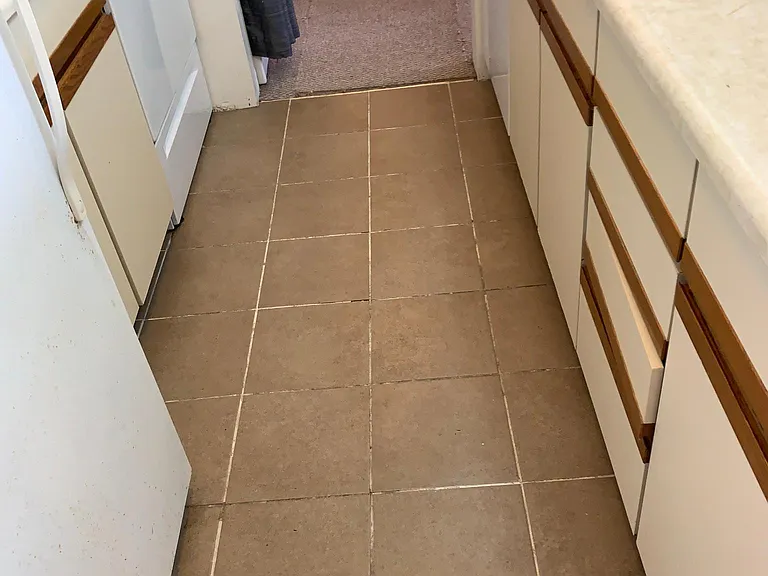 902 Benton Dr #33 — Photo 3