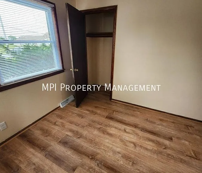 8665 W Fond Du Lac Ave #2 — Photo 10