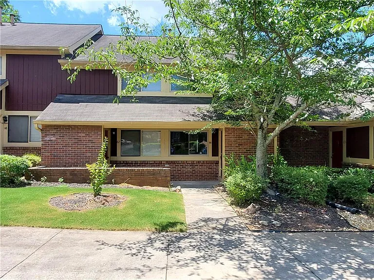 66 Country Place Ct — Photo 1