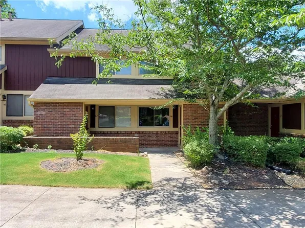 66 Country Place Ct, Alpharetta, GA 30005