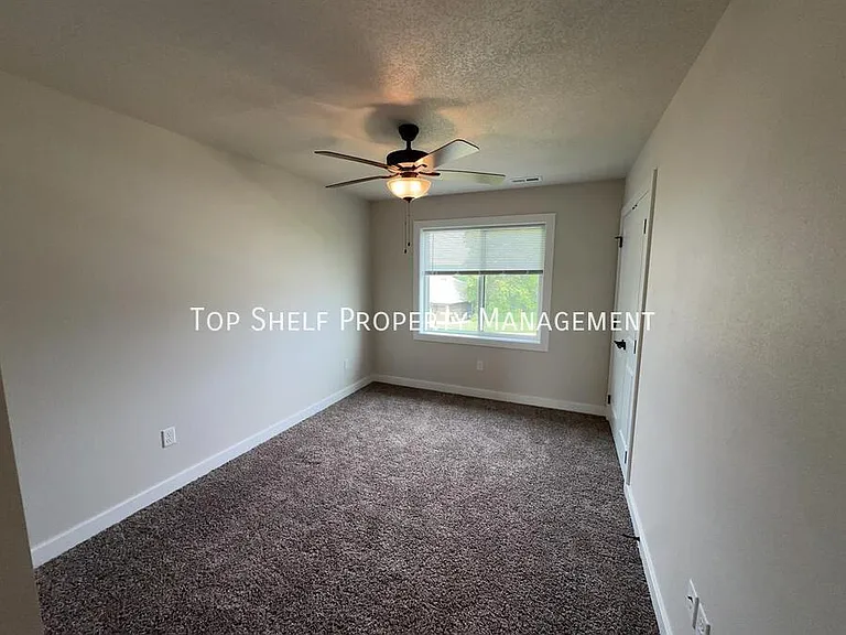 232 Bristlecone Dr — Photo 7