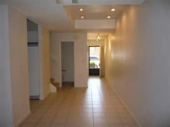 964 Q St, Sacramento, CA 95811