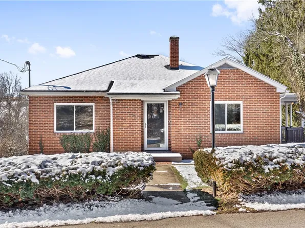 147 College Ave, Mc Clellandtown, PA 15458