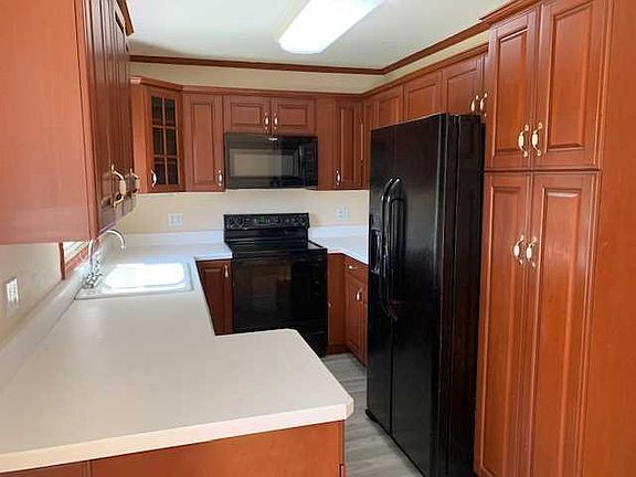 5th image of 131 E Cookingham Dr