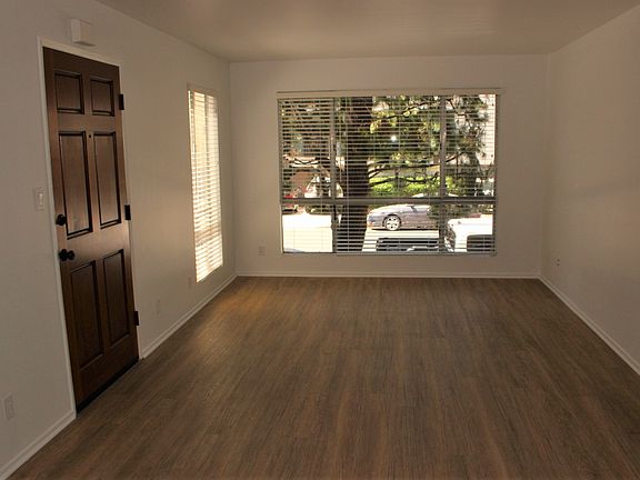 4th image of 12320 Texas Ave #2
