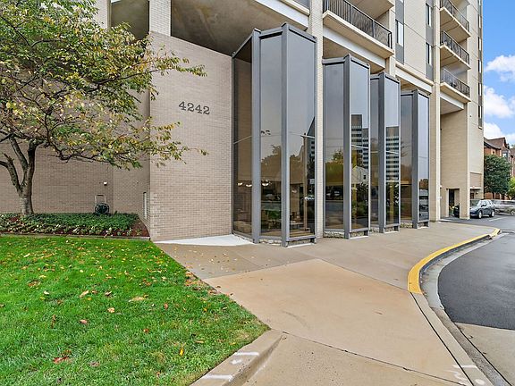 3rd image of 4242 E West Hwy APT 914