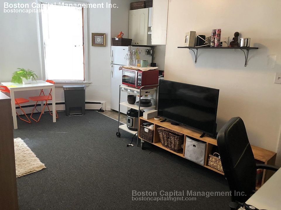 2nd image of 28 S Huntington Ave APT 0101