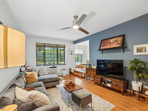 5th image of 3D Foxwood Dr BLDG 3 #D