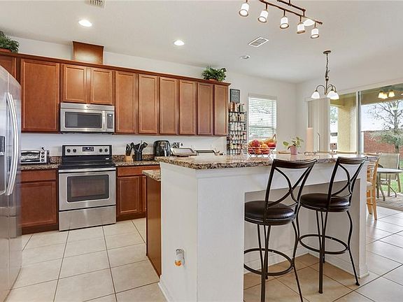 2nd image of 3304 McCormick Woods Dr