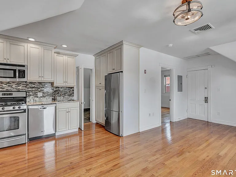 119 Dwight St #3 — Photo 1
