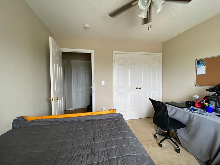 Spacious BR 2 with a closet