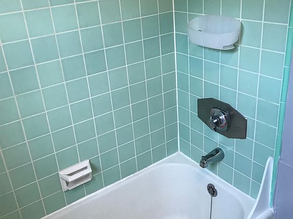 4th image of 3435 E 1st St #3