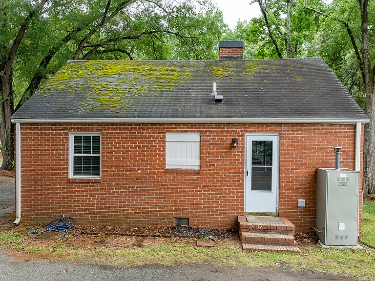 414 Newsom St — Photo 13