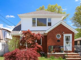 319 Tysens Ln, Staten Island, NY 10306