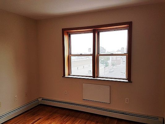 4th image of 20-56 Steinway St #4B