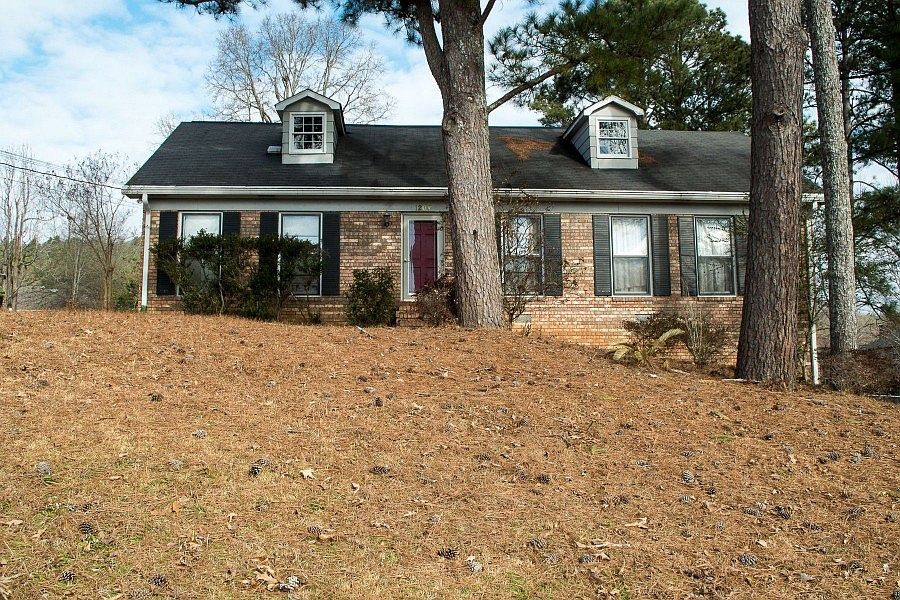 1st image of 1204 Greensboro Dr
