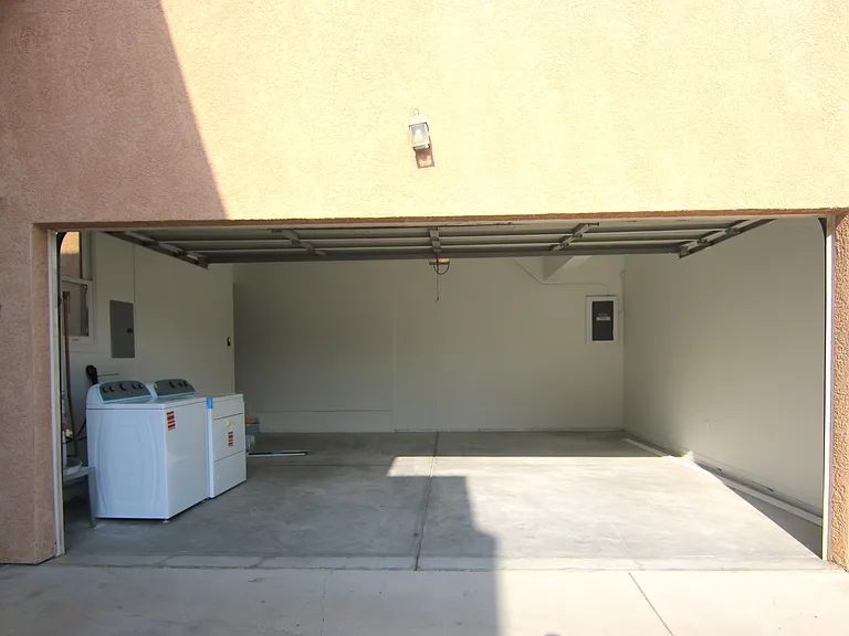Washer/Dryer in Garage
