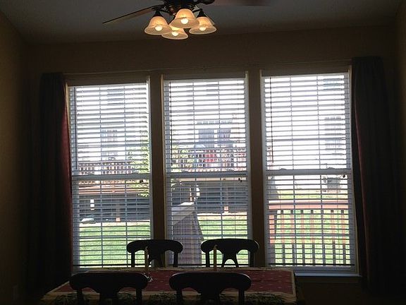 Large eating area
						:
						Very bright with natural light from three large windows 
(photo not great)