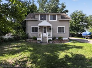 34718 Cherry Hill Rd, Westland, MI 48185