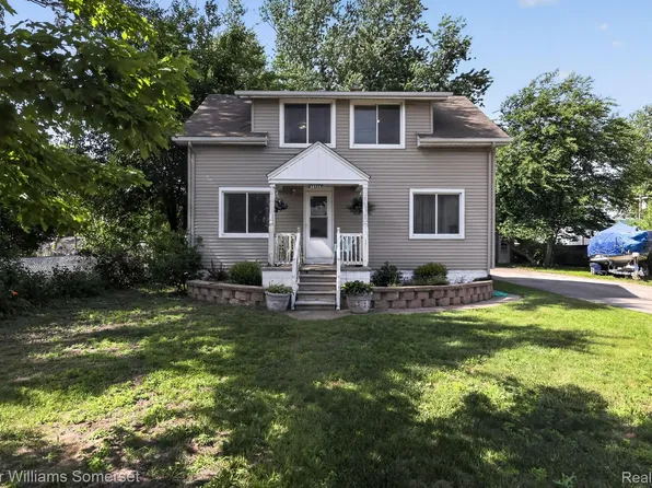 34718 Cherry Hill Rd, Westland, MI 48185