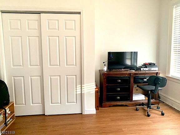 5th image of 513-515 Beardsley Ave