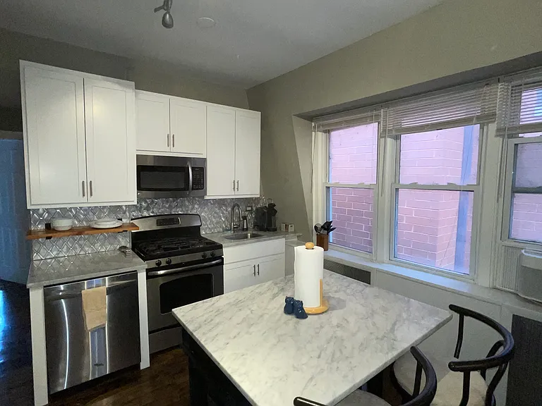 2509 N Halsted St — Photo 6