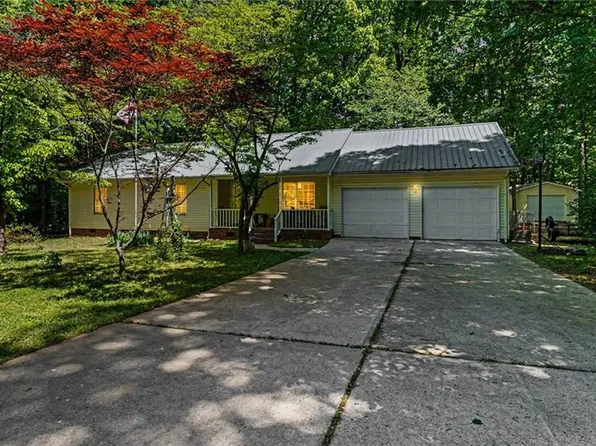 3721 Libertys Run Dr, Sophia, NC 27350