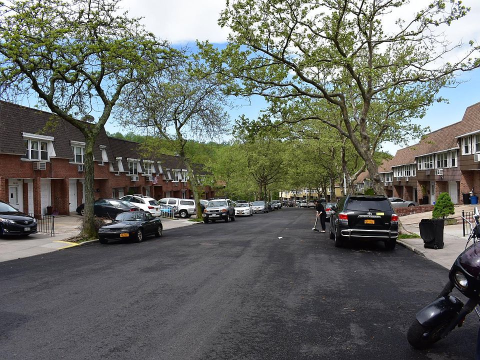 1st image of 24049 68th Ave