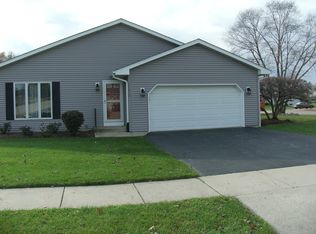 11313 Douglas St #11313, Huntley, IL 60142